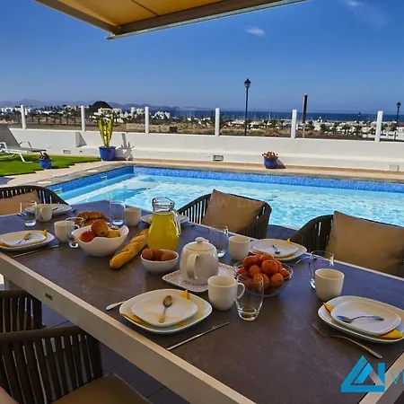 Villa Casa Nostra - Lh195 By Now Ltd